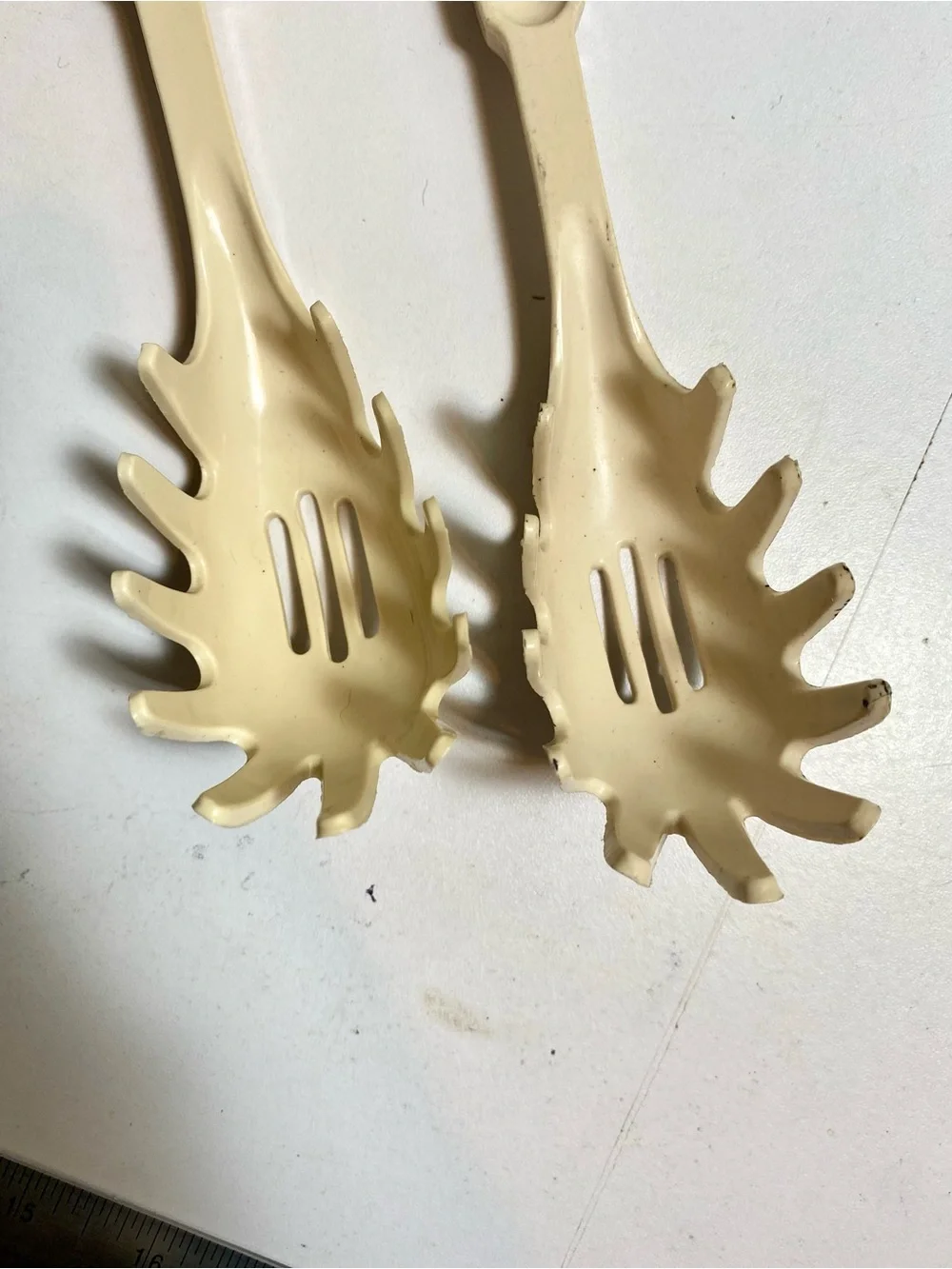 Ekco two cream